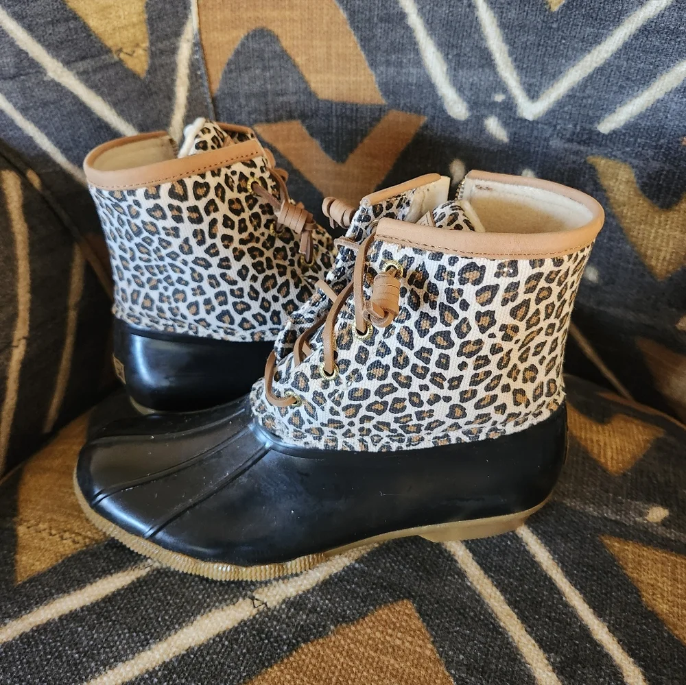 Sperry Saltwater Women’s Black & Leopard Cheetah Duck Boots